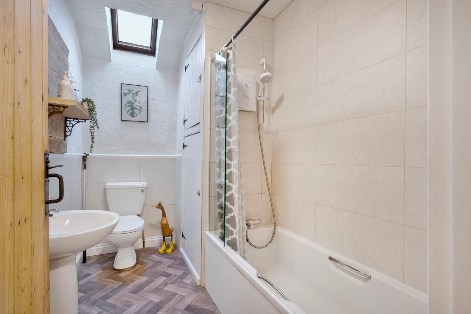 The Gilpin Farmhouse, Lake District Getaway Levens Exterior photo